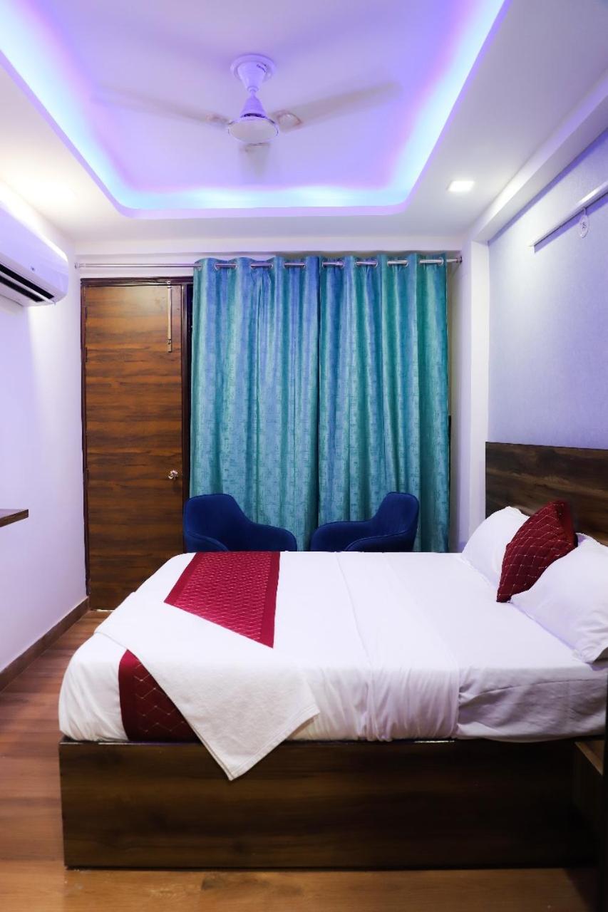Surya International Bed & Breakfast Yeni Delhi Dış mekan fotoğraf