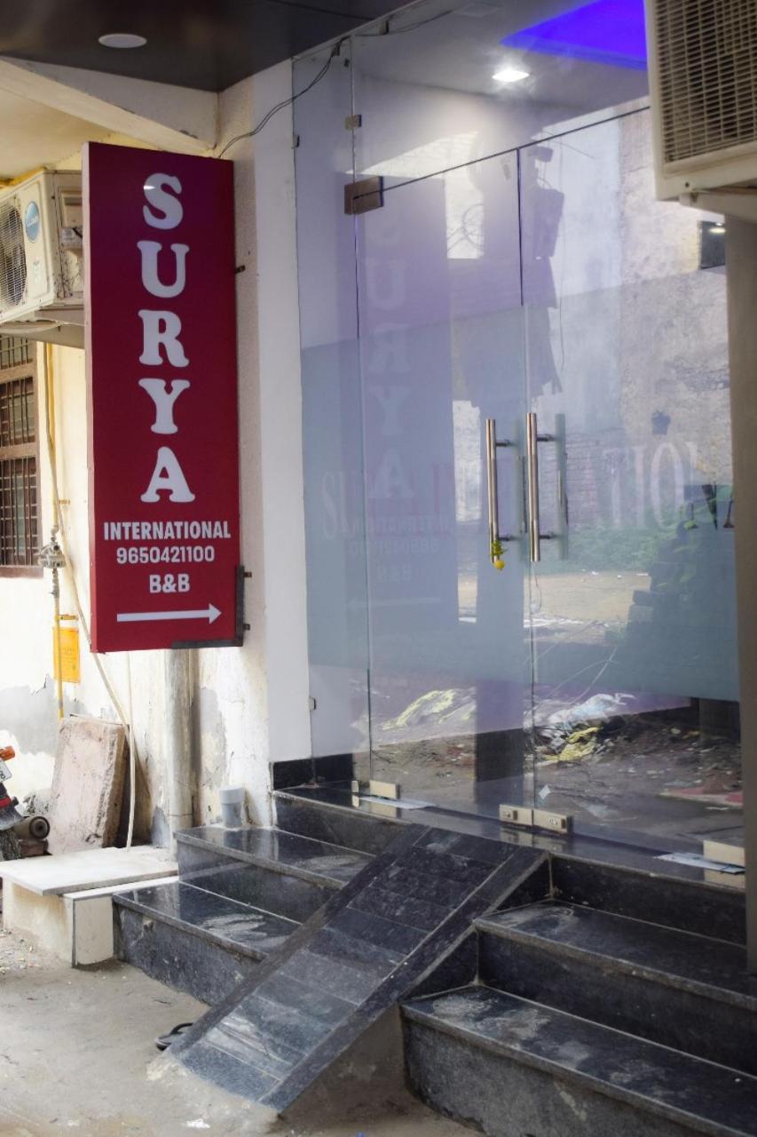 Surya International Bed & Breakfast Yeni Delhi Dış mekan fotoğraf