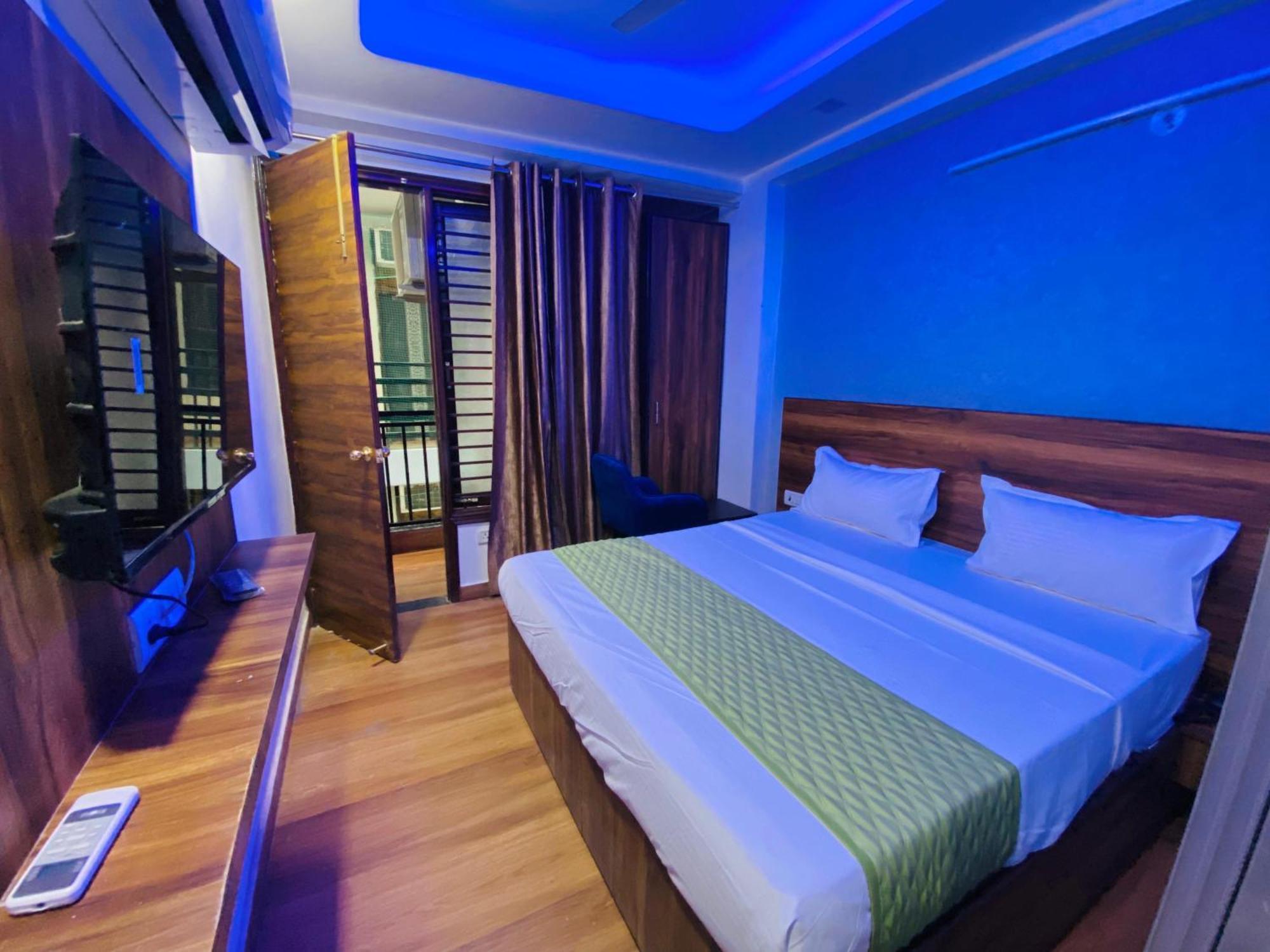 Surya International Bed & Breakfast Yeni Delhi Dış mekan fotoğraf